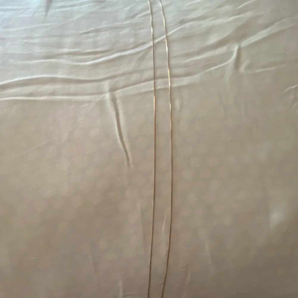 14k Yellow Gold Box Chain Necklace - Picture 4 of 6